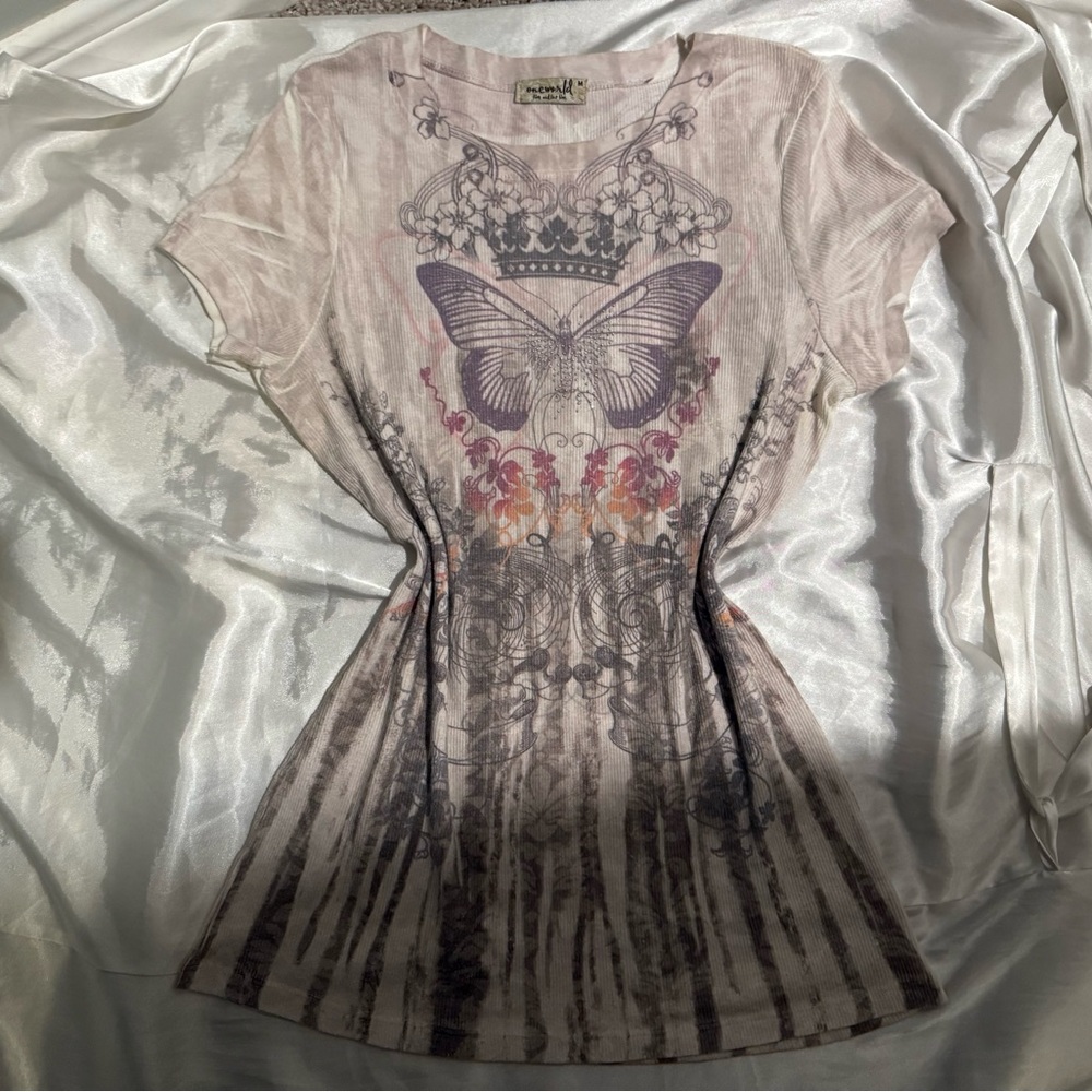 ONE WORLD Butterfly Crown Tee - Cream and Gray